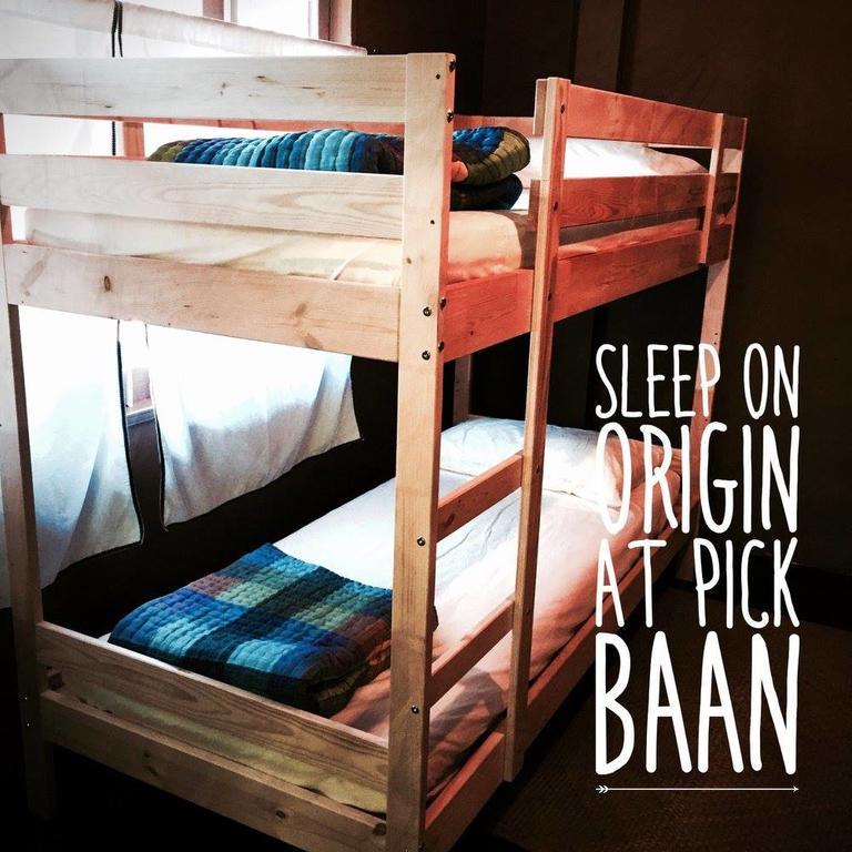 Pickbaan Hostel Lamphun Phòng bức ảnh